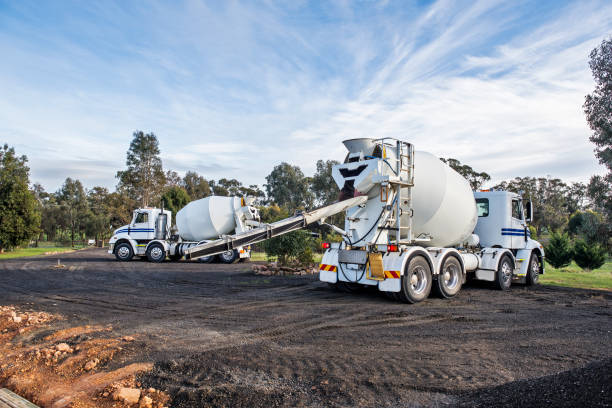 Best Concrete Sidewalk Installation in Village Of Four Seasons, MO